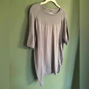 ZELLA - mens gray tee shirt, size L, in perfect condition, great for workouts